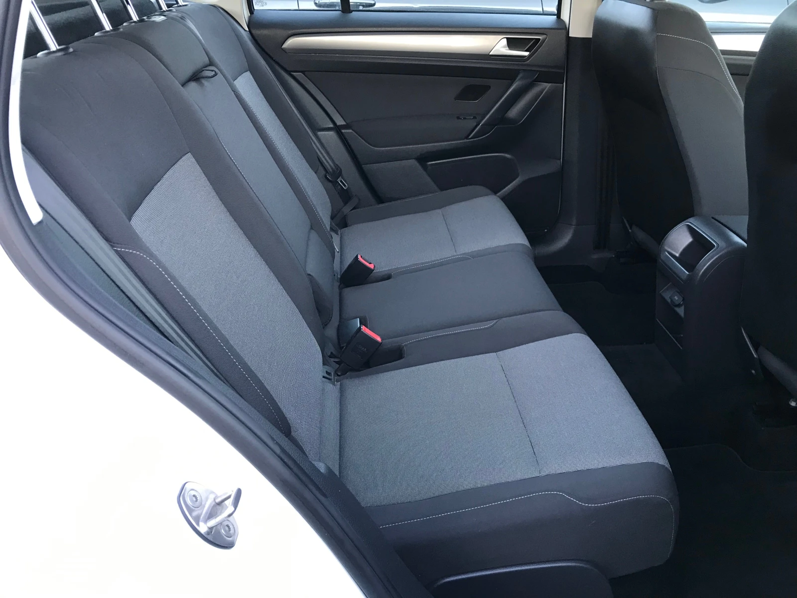 VW Sportsvan 1.6tdi-90kc.-face | Mobile.bg � ����������� 12