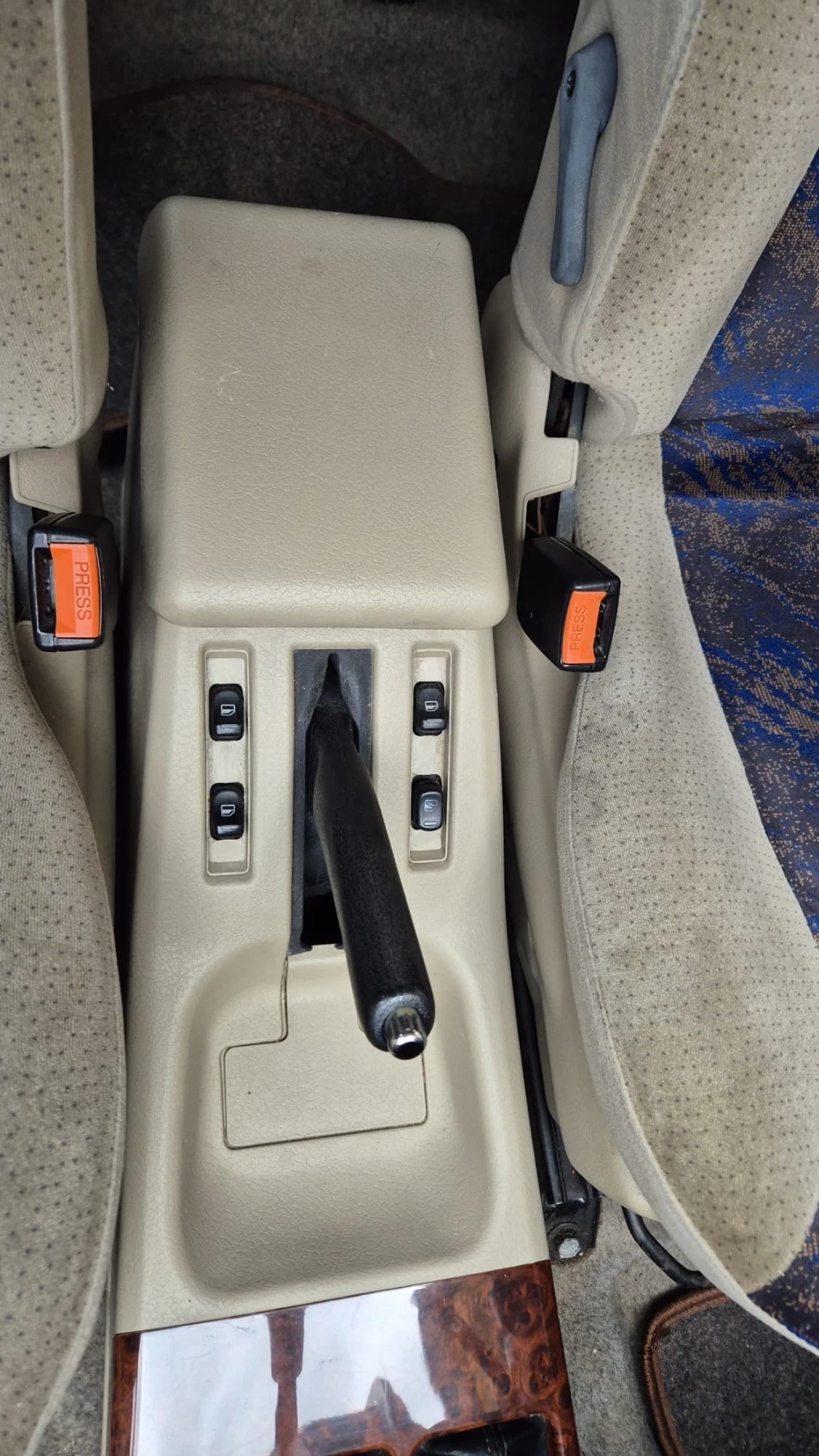 Nissan Terrano 2.4, 4х4 7 местен с метан - изображение 10