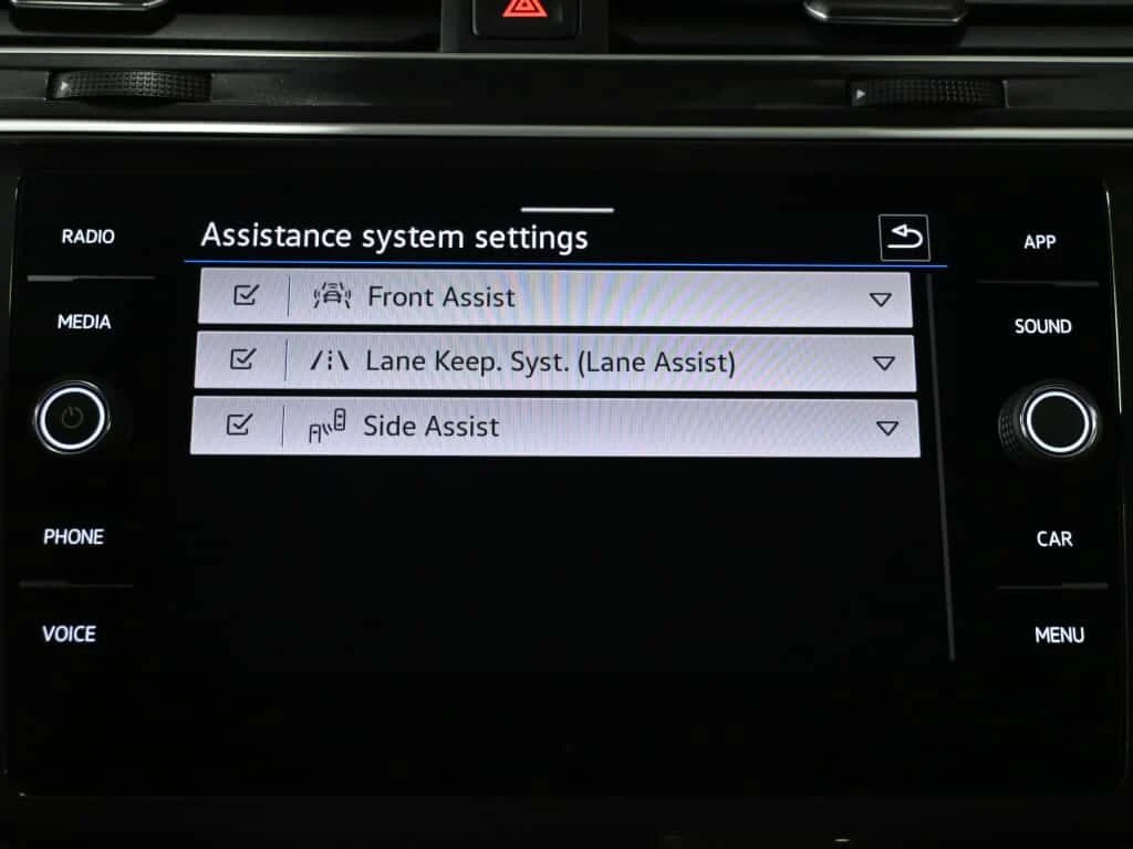 VW Tiguan * Comfortline No Accident Heated Seats Adaptive Cr, снимка 16 - Автомобили и джипове - 54058497