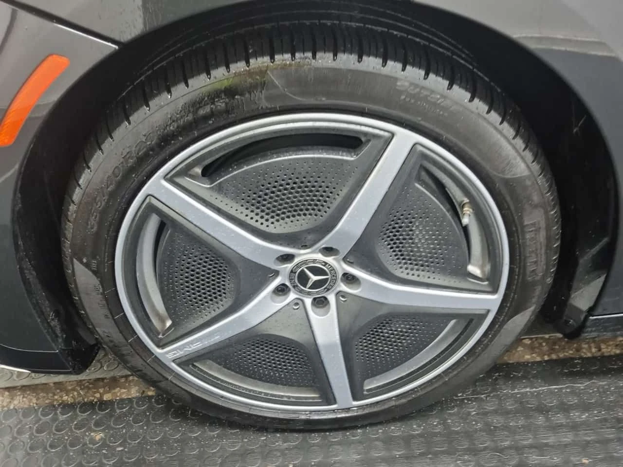 Mercedes-Benz EQE 500 | AMG LINE | DIGITAL LIGHT | EXCLUSIVE TRIM | , снимка 7 - Автомобили и джипове - 54137346