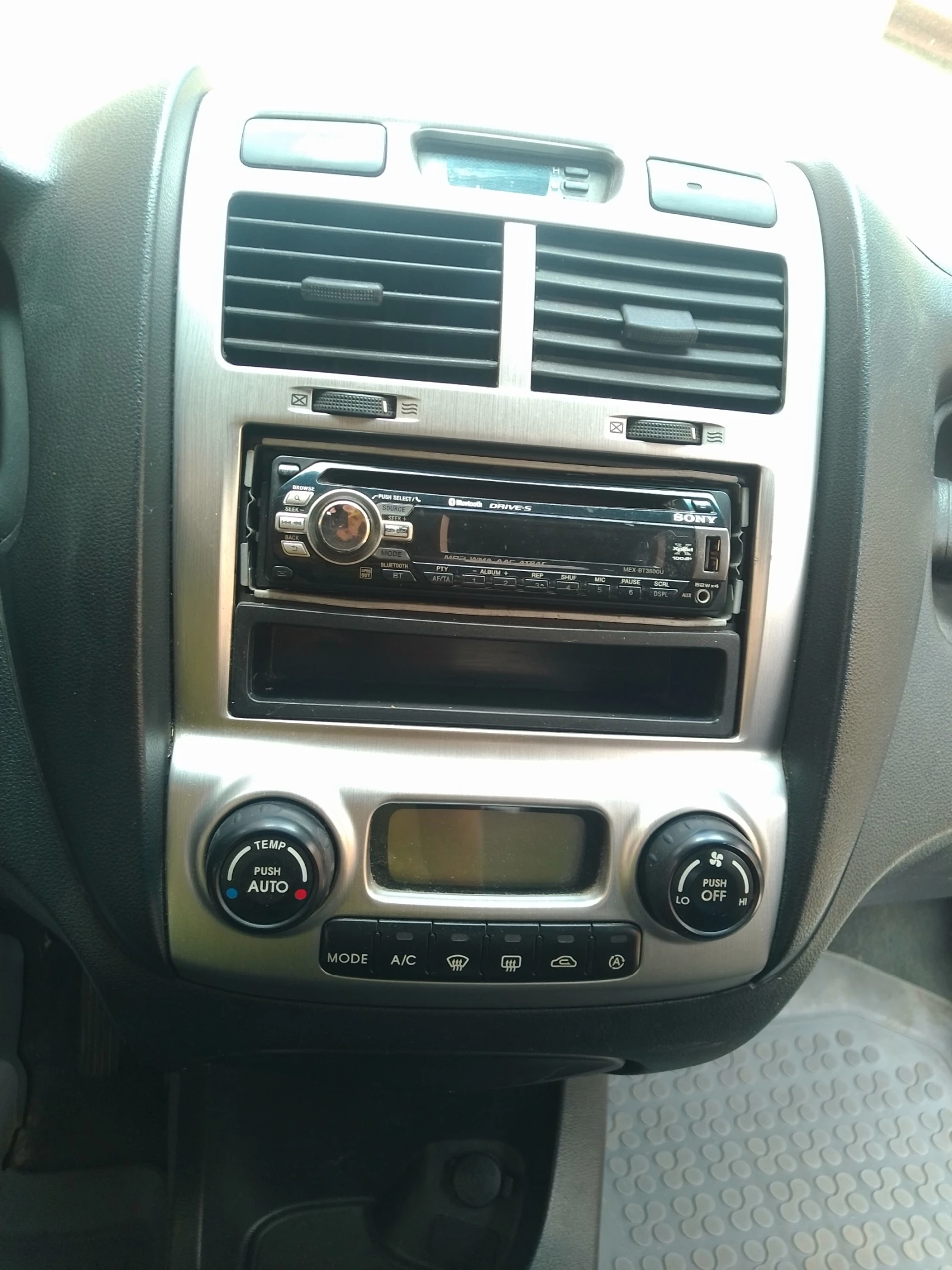 Kia Sportage, снимка 10 - Автомобили и джипове - 54451368