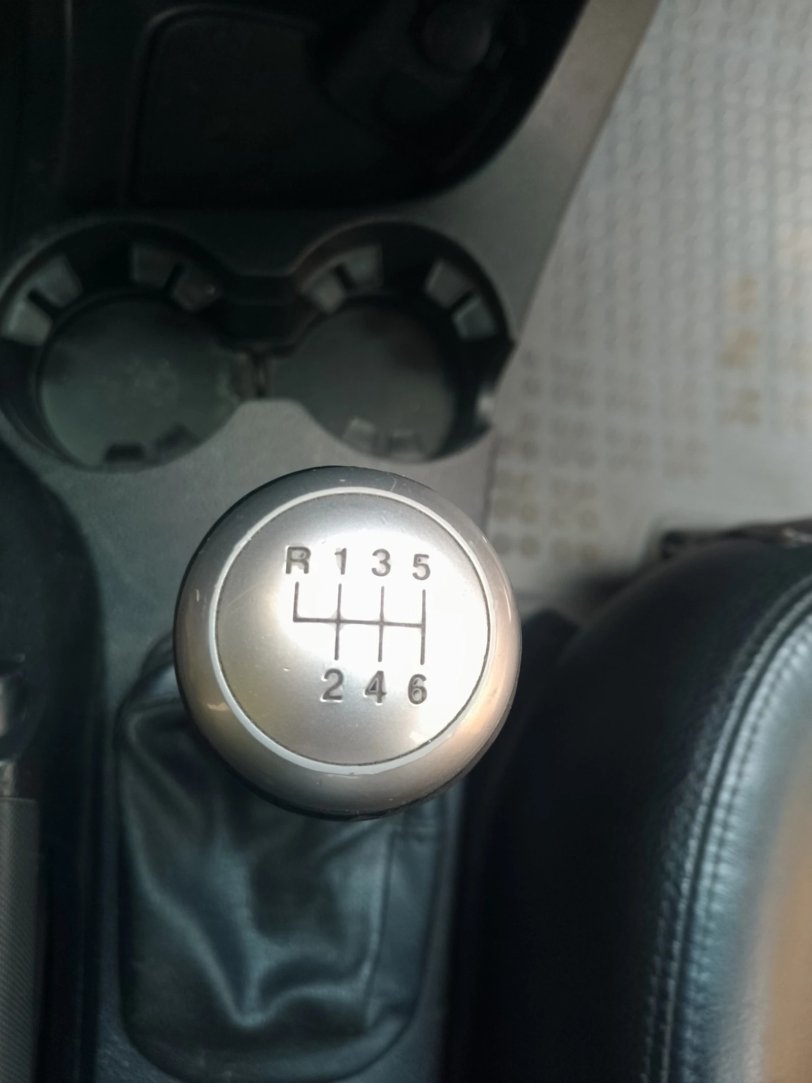 Kia Sportage, снимка 12 - Автомобили и джипове - 54451368