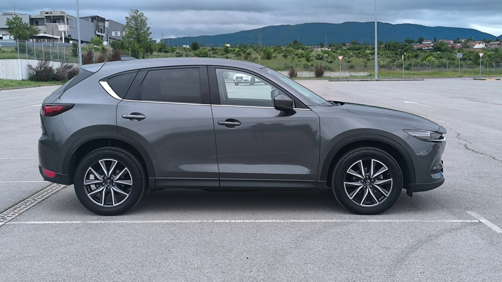 Mazda CX-5 2.2d 4x4 AT Ultimate Нова от България 123000 км, снимка 4 - Автомобили и джипове - 54586350