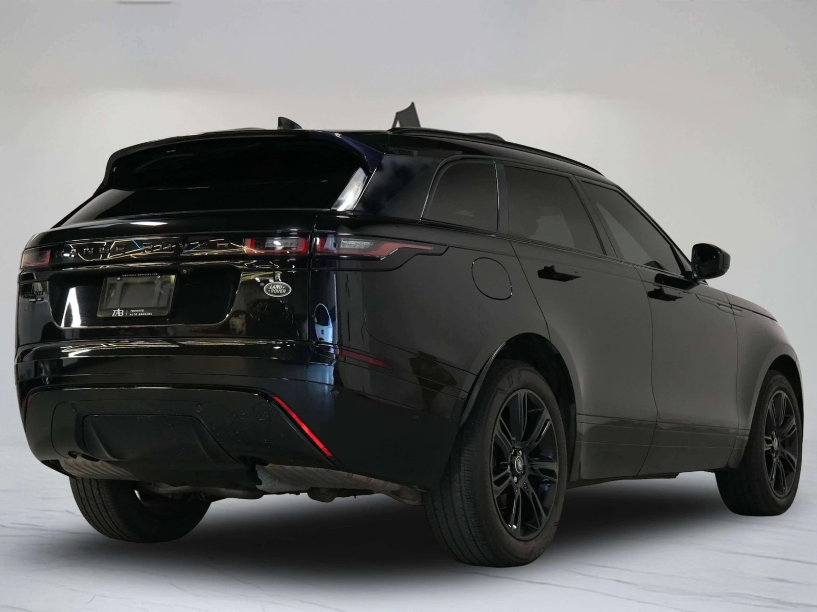 Land Rover Range Rover Velar * SE | P380 | PANO | MERIDIAN | * CARFAX * ЦЕНА ДО, снимка 4 - Автомобили и джипове - 55872437