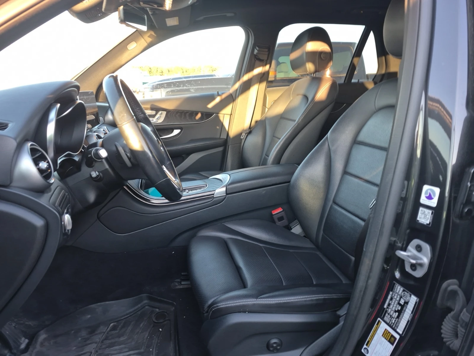 Mercedes-Benz GLC 300 АВТОКРЕДИТ, снимка 8 - Автомобили и джипове - 56248458