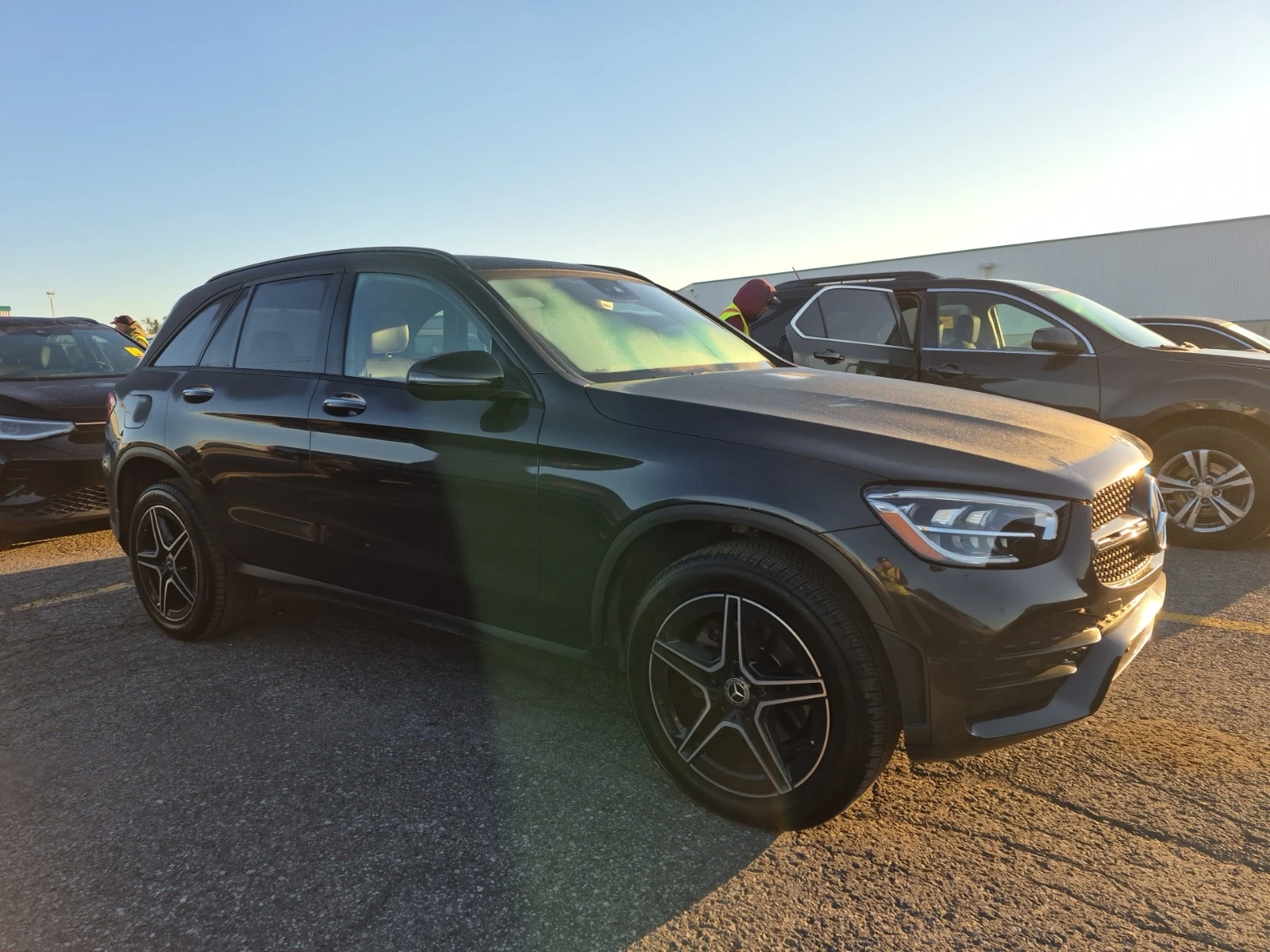 Mercedes-Benz GLC 300 АВТОКРЕДИТ, снимка 2 - Автомобили и джипове - 56248458