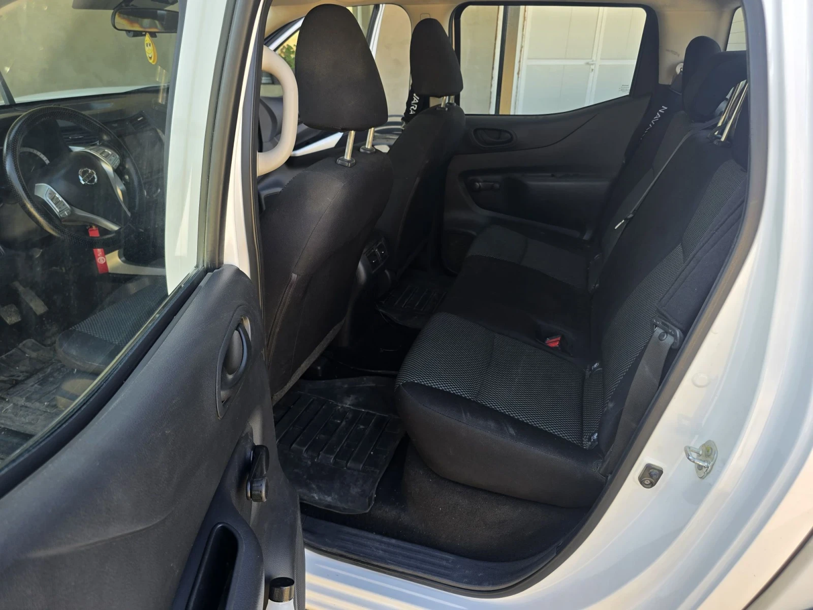 Nissan Navara 2.3 163h.p, снимка 11 - Автомобили и джипове - 56641428