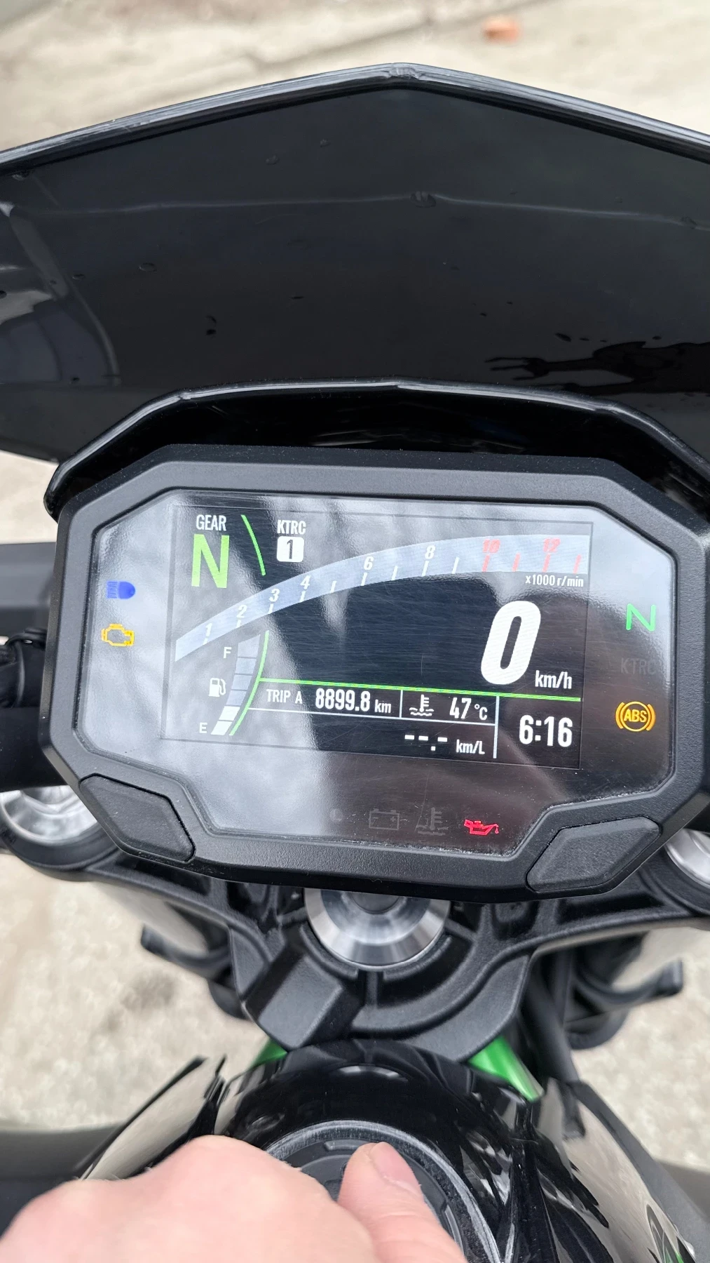 Kawasaki Z 650, снимка 8 - Мотоциклети и мототехника - 54047904