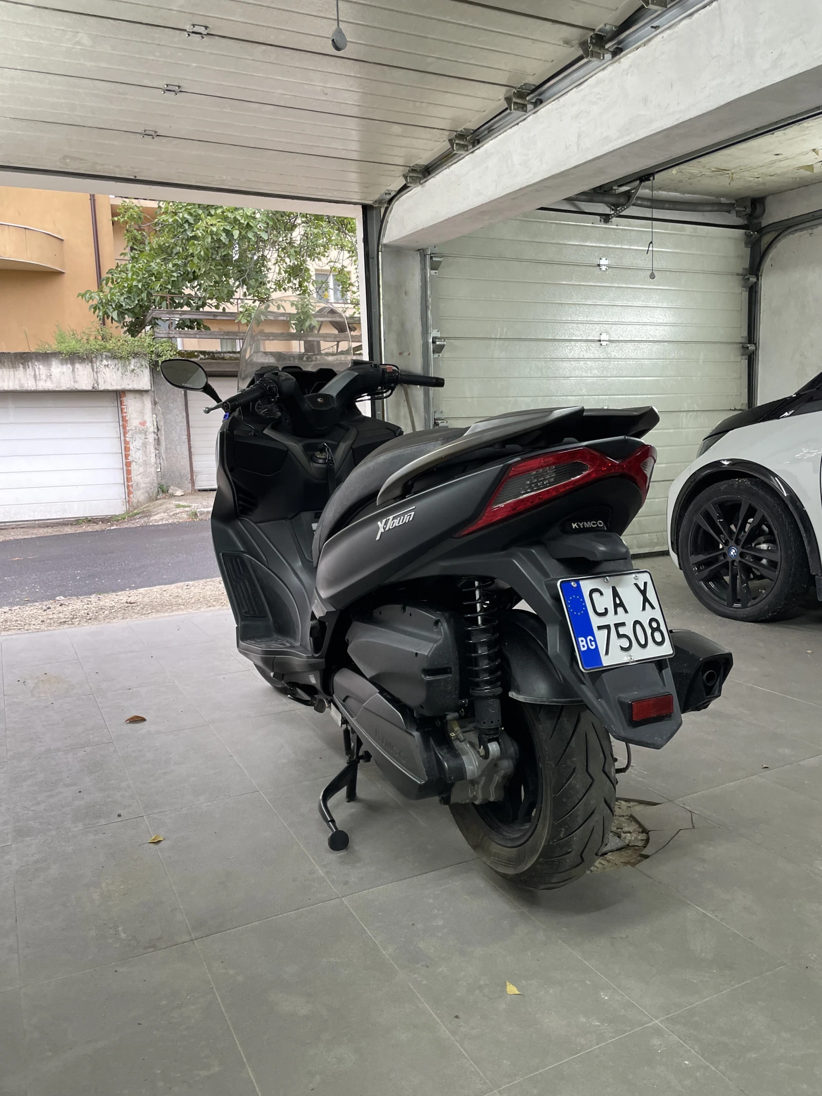 Kymco Xciting 300 I ABS, снимка 10 - Мотоциклети и мототехника - 55063663