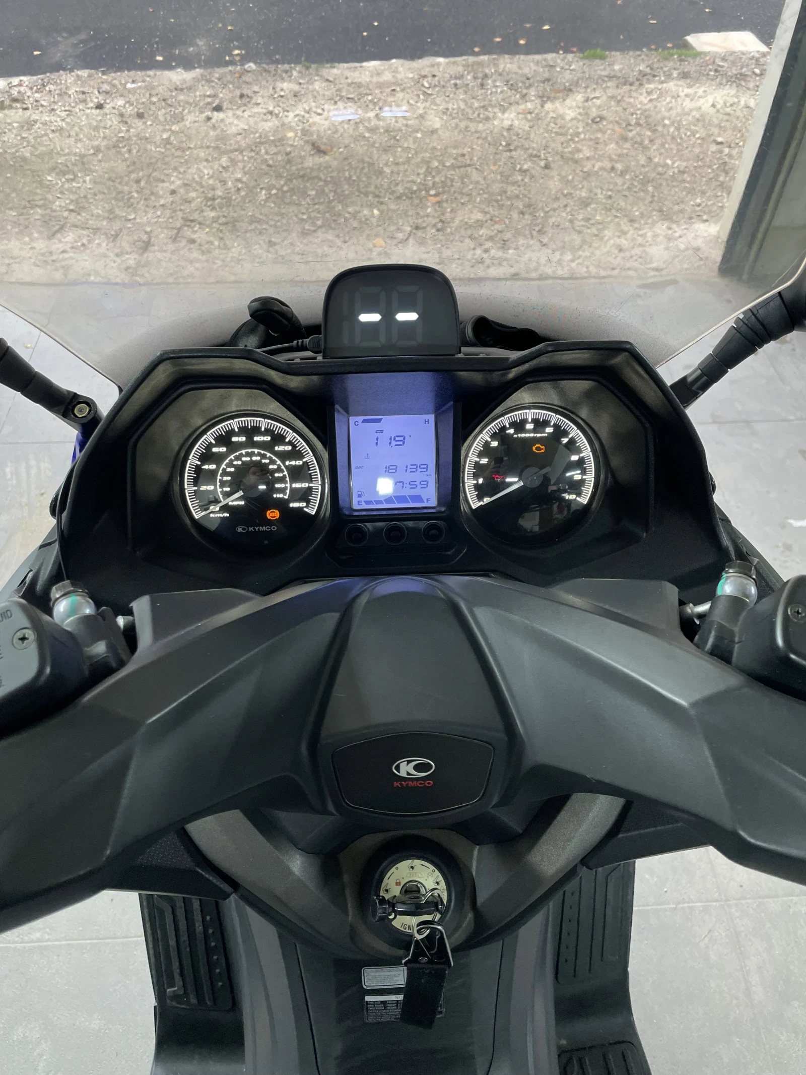 Kymco Xciting 300 I ABS, снимка 3 - Мотоциклети и мототехника - 55063663