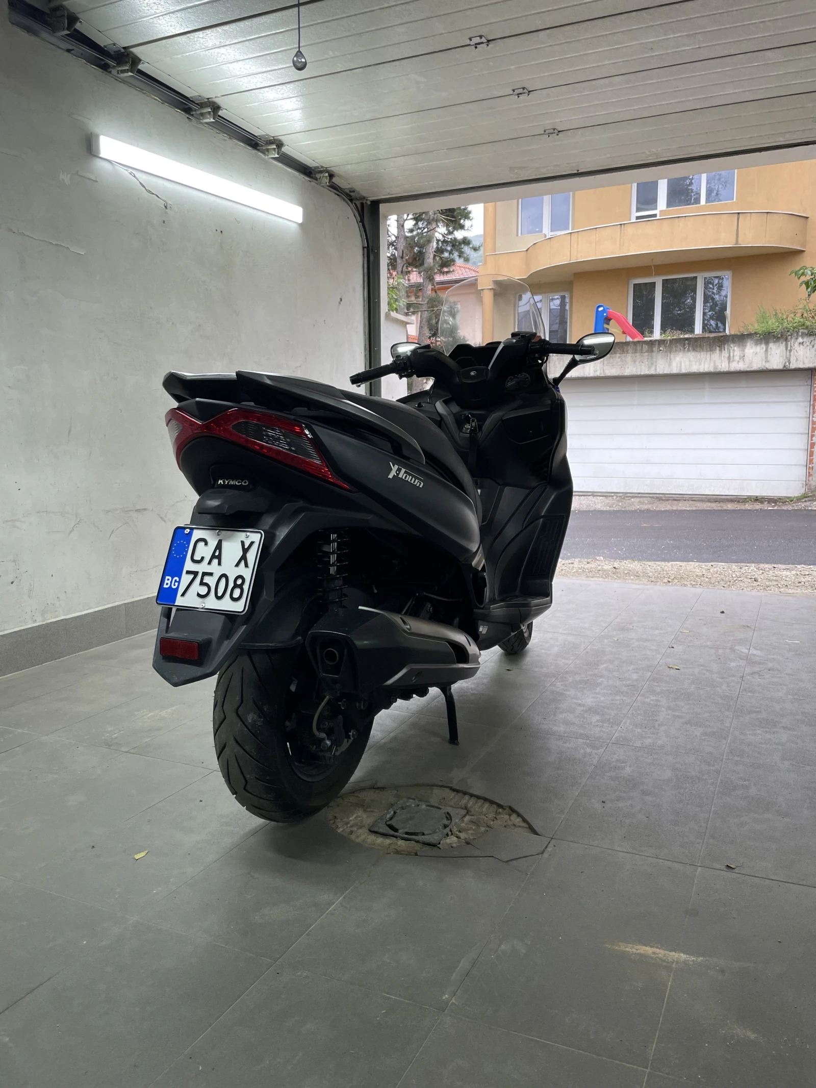 Kymco Xciting 300 I ABS, снимка 6 - Мотоциклети и мототехника - 55063663