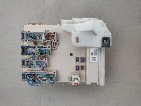 89221-02480     /     TOYOTA AURIS II  82730-12X71 | Mobile.bg    2