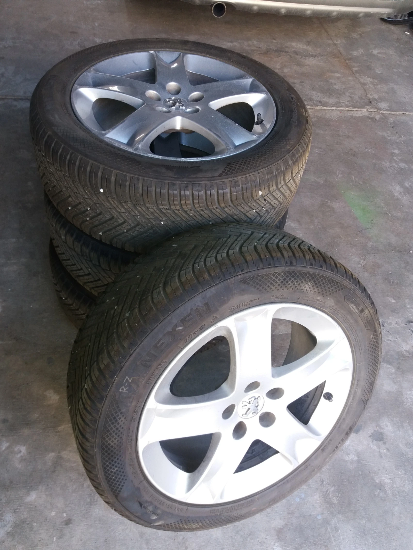 ���� � ������ 215/55R17 �� Peugeot 407 | Mobile.bg � ����������� 1