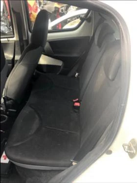 Toyota Aygo 1.0i , снимка 12