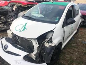 Toyota Aygo 1.0i , снимка 9
