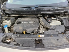 Kia Carens 1.7crdi-на части, снимка 14