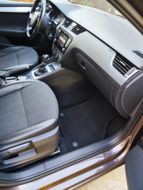 Skoda Octavia 1, 6 TDI DSG - 15600 лв. / 7976.15 € - 79752871 13