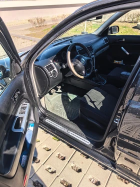 VW Golf - 2250 € / 4400.62 лв. - 38114043 5