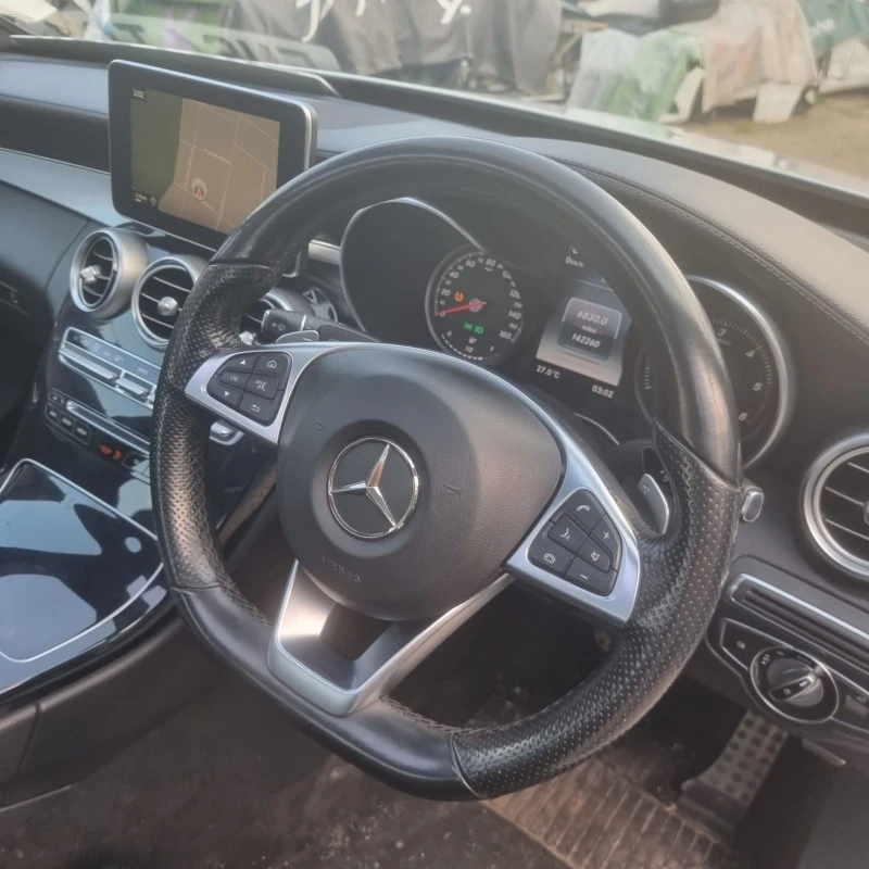 Mercedes-Benz C 250 AMG пакет , снимка 8 - Автомобили и джипове - 41436597