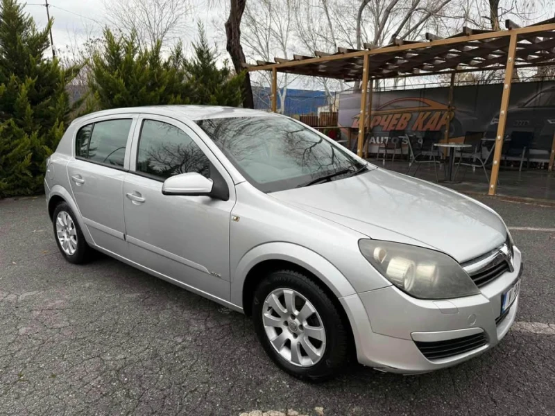 Opel Astra, снимка 3 - Автомобили и джипове - 48751709