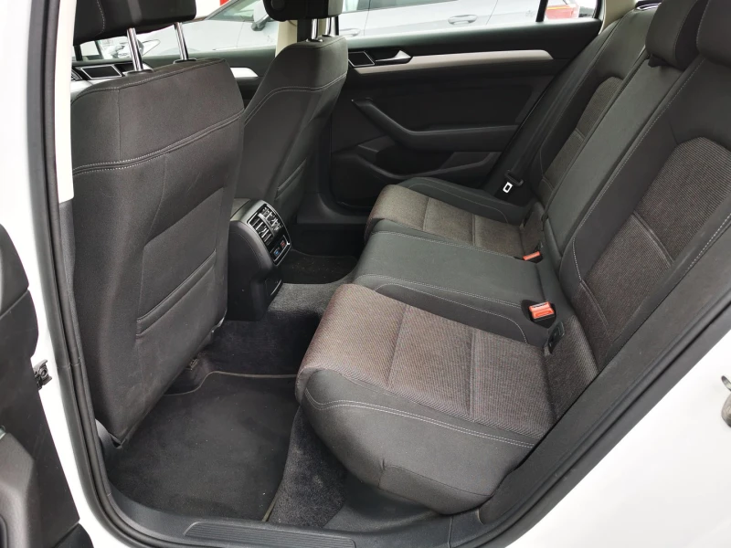 VW Passat VW Passat Var. Comfortline 2.0TDI SCR BMT, снимка 7 - Автомобили и джипове - 52844642