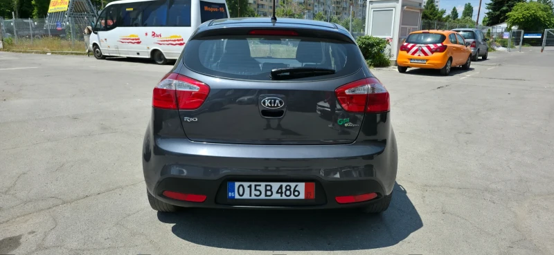 Kia Rio 1.3i 85k.c GAZ ITALIA EURO 5B , снимка 5 - Автомобили и джипове - 50670951