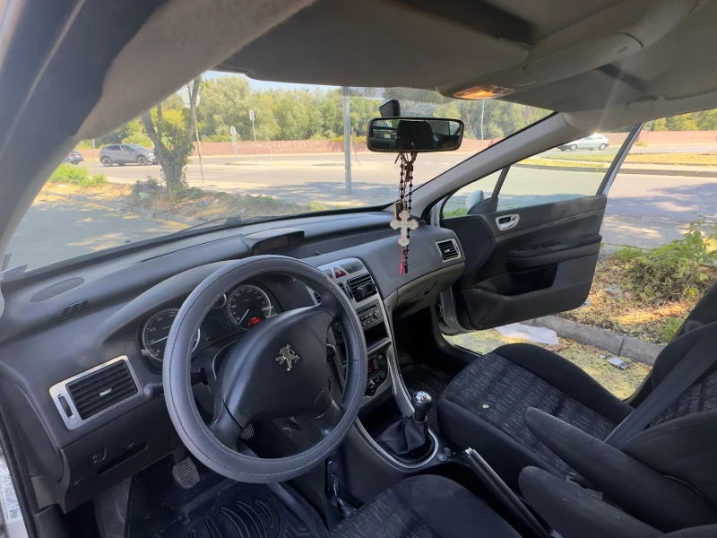 Peugeot 307 Бензин-газ, снимка 10 - Автомобили и джипове - 52408713