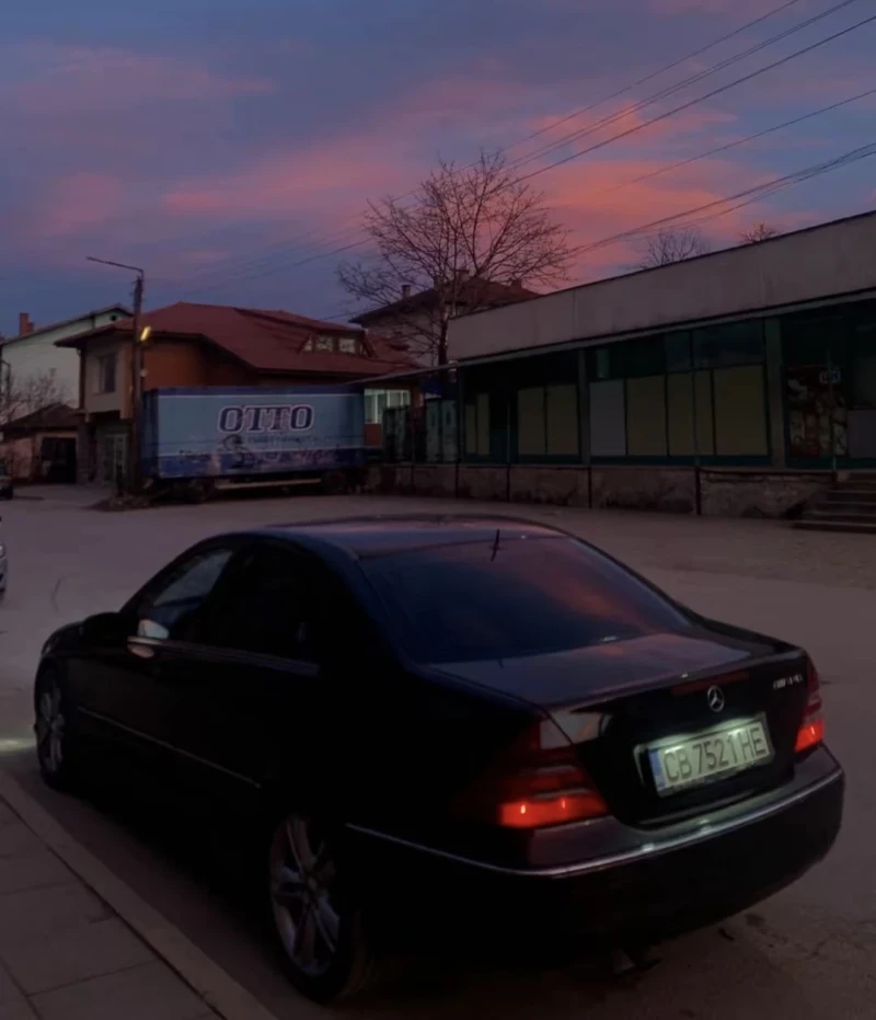 Mercedes-Benz C 30 AMG, снимка 7 - Автомобили и джипове - 52625257