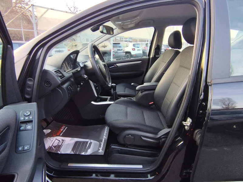 Mercedes-Benz A 150 1.5i* KLIMA* КОЖА* , снимка 7 - Автомобили и джипове - 52815871