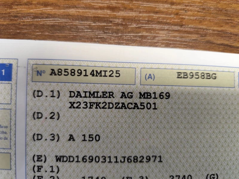 Mercedes-Benz A 150 1.5i* KLIMA* КОЖА* , снимка 16 - Автомобили и джипове - 52815871