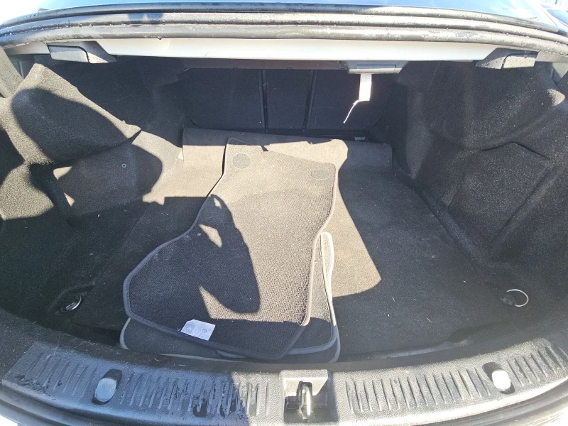 Mercedes-Benz E 300 AMG ПАКЕТ | ДИГИТАЛНО ТАБЛО | KEYLESS GO | HEAD-UP, снимка 16 - Автомобили и джипове - 53241912