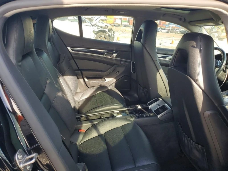 Porsche Panamera * 2 * CARFAX * Фиксирана цена !, снимка 10 - Автомобили и джипове - 53423319