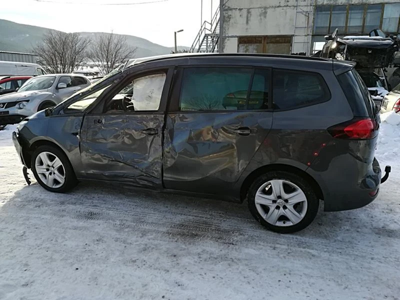 Opel Zafira 2.0CDTI-НА ЧАСТИ, снимка 7 - Автомобили и джипове - 35327556