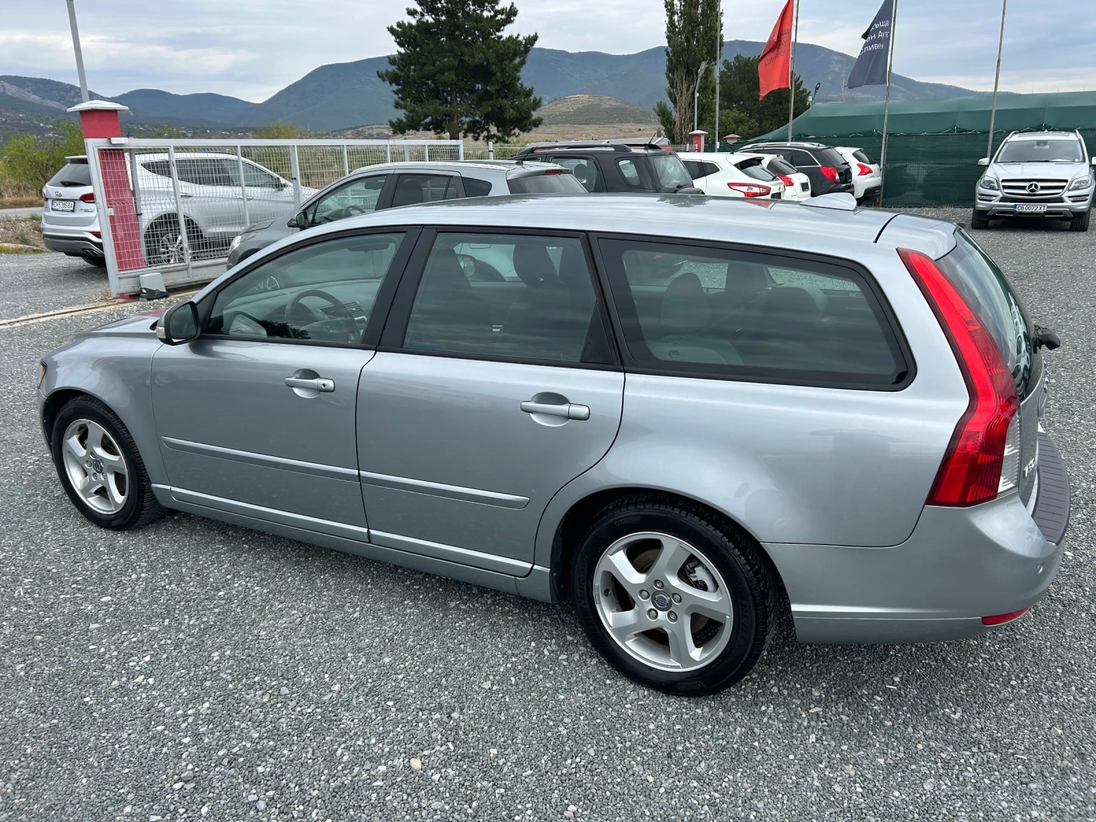 Volvo V50 (KATO НОВА) - изображение 9