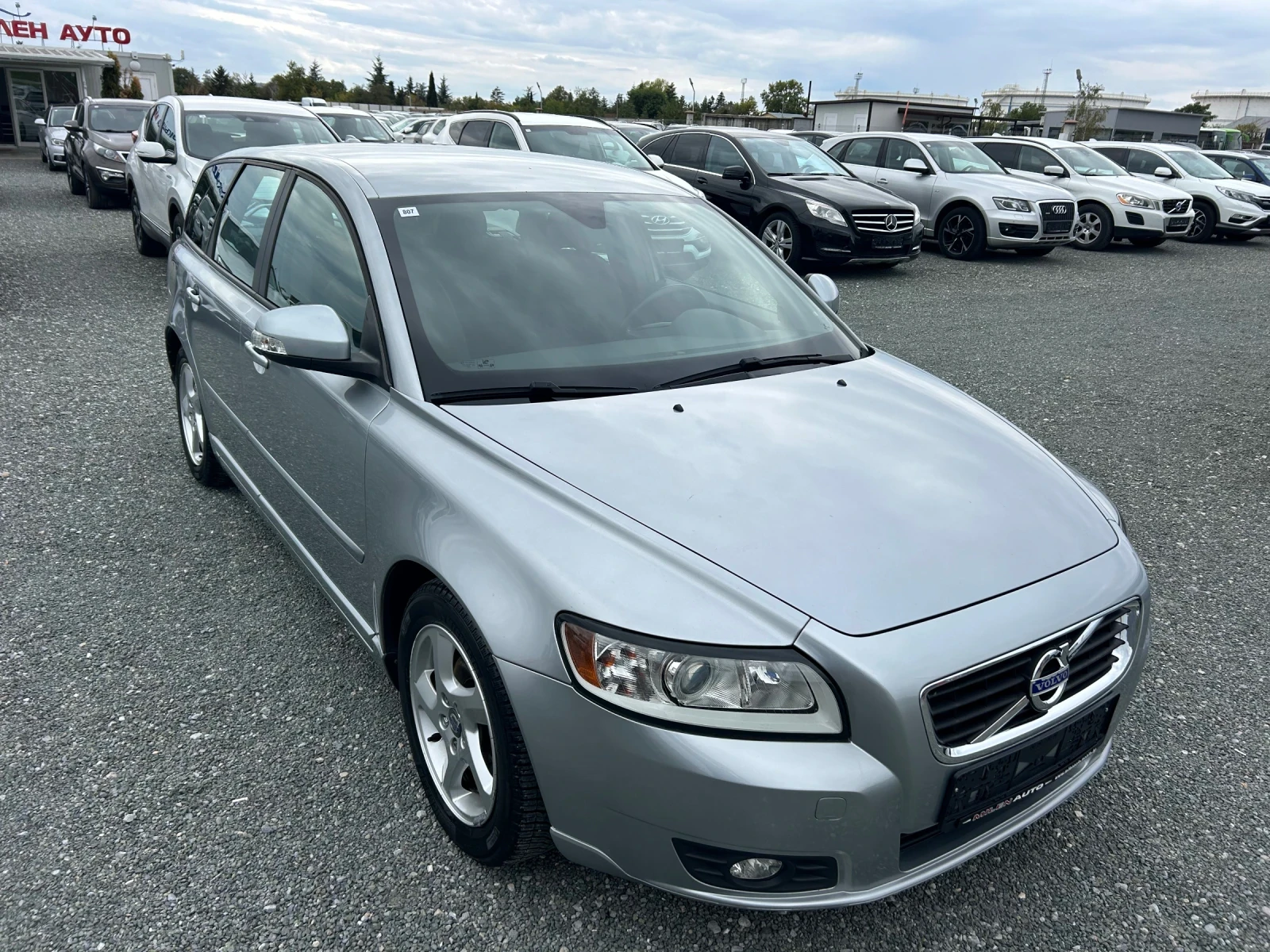 Volvo V50 (KATO НОВА) - изображение 3