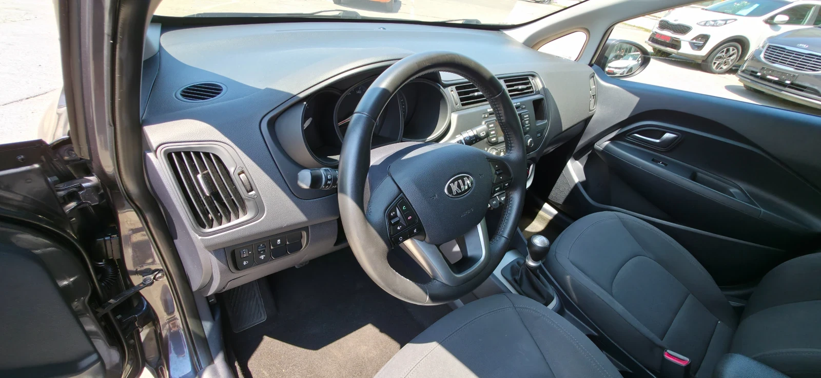 Kia Rio 1.3i 85k.c GAZ ITALIA EURO 5B  - изображение 8