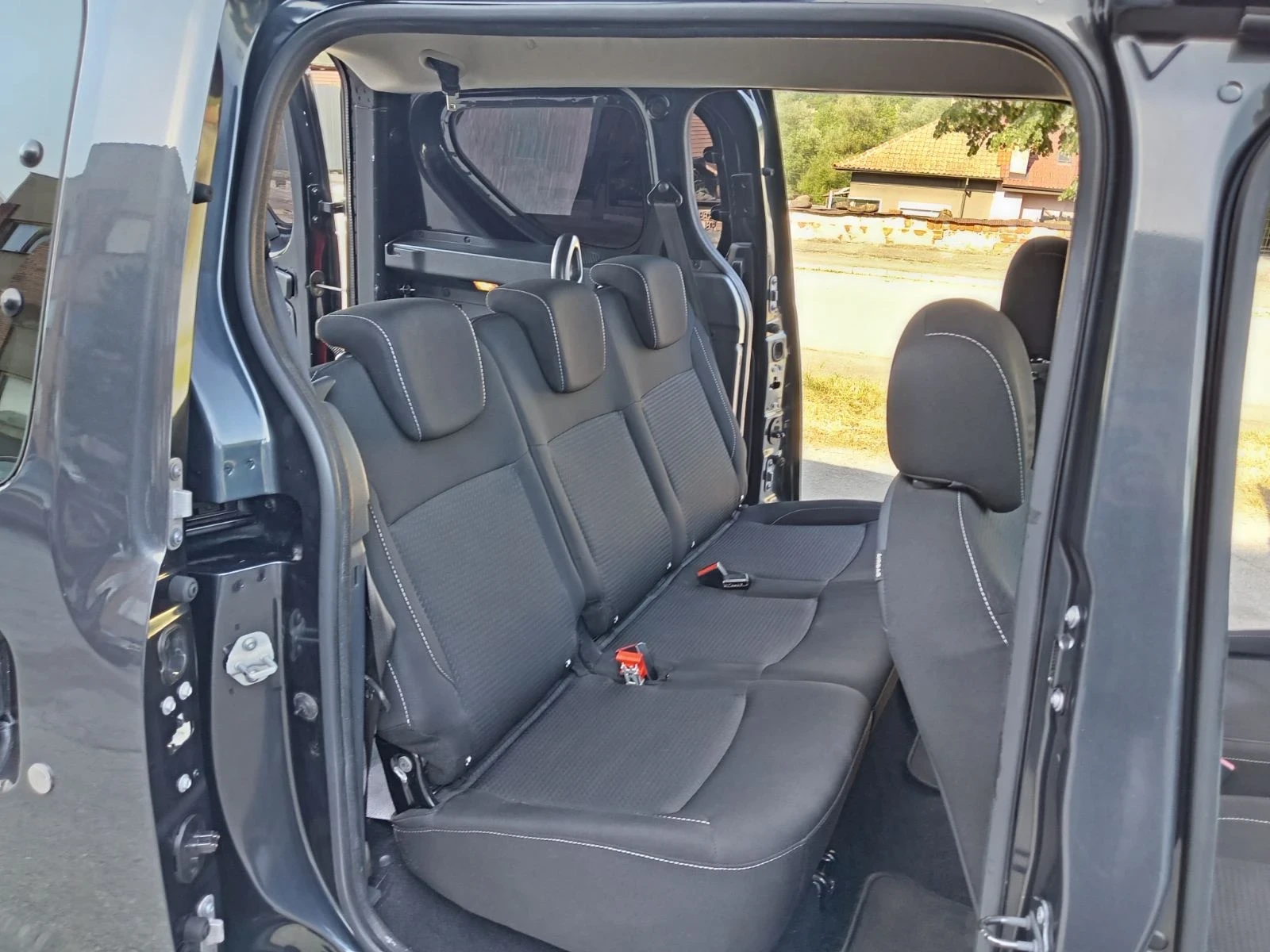 Dacia Dokker 1.5 DCI - изображение 9