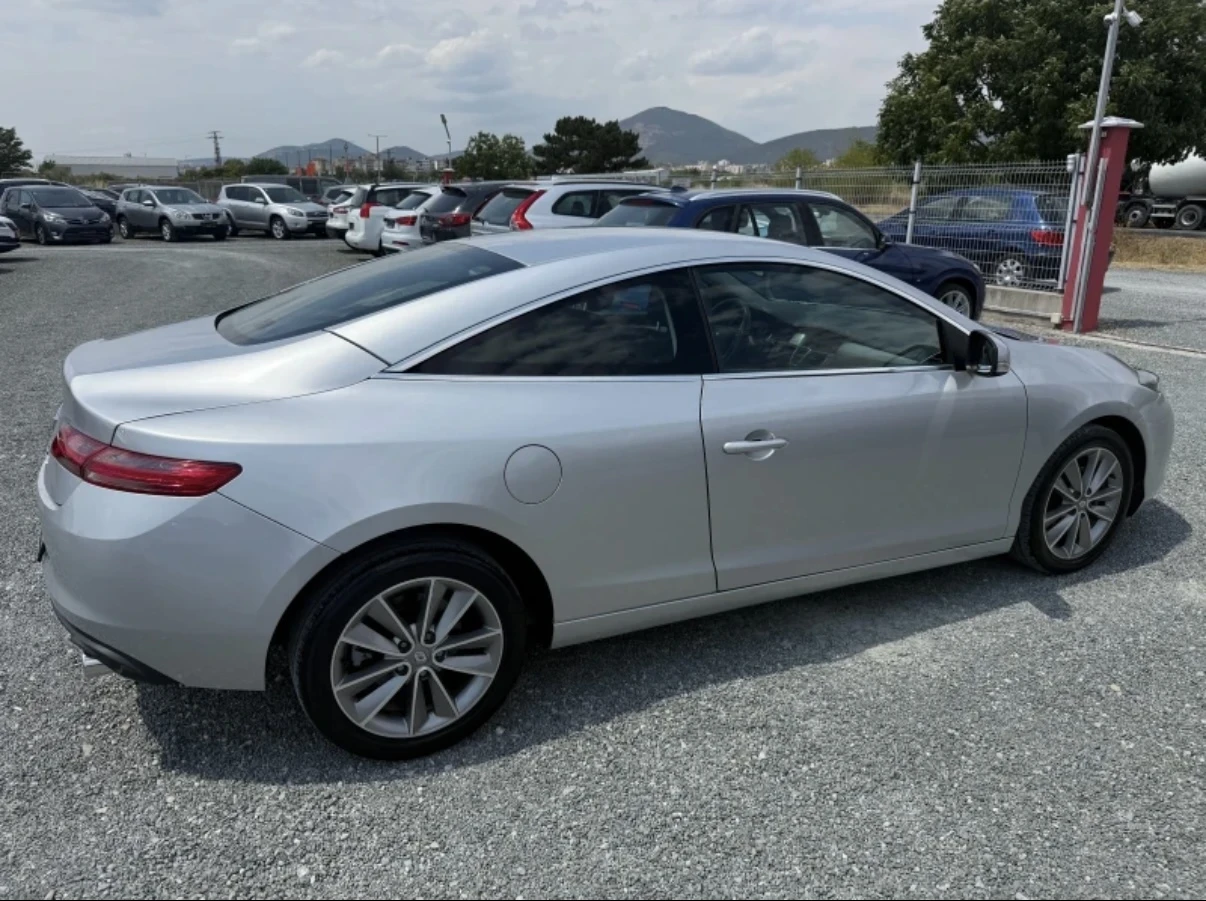 Renault Laguna (KATO НОВА) - изображение 5