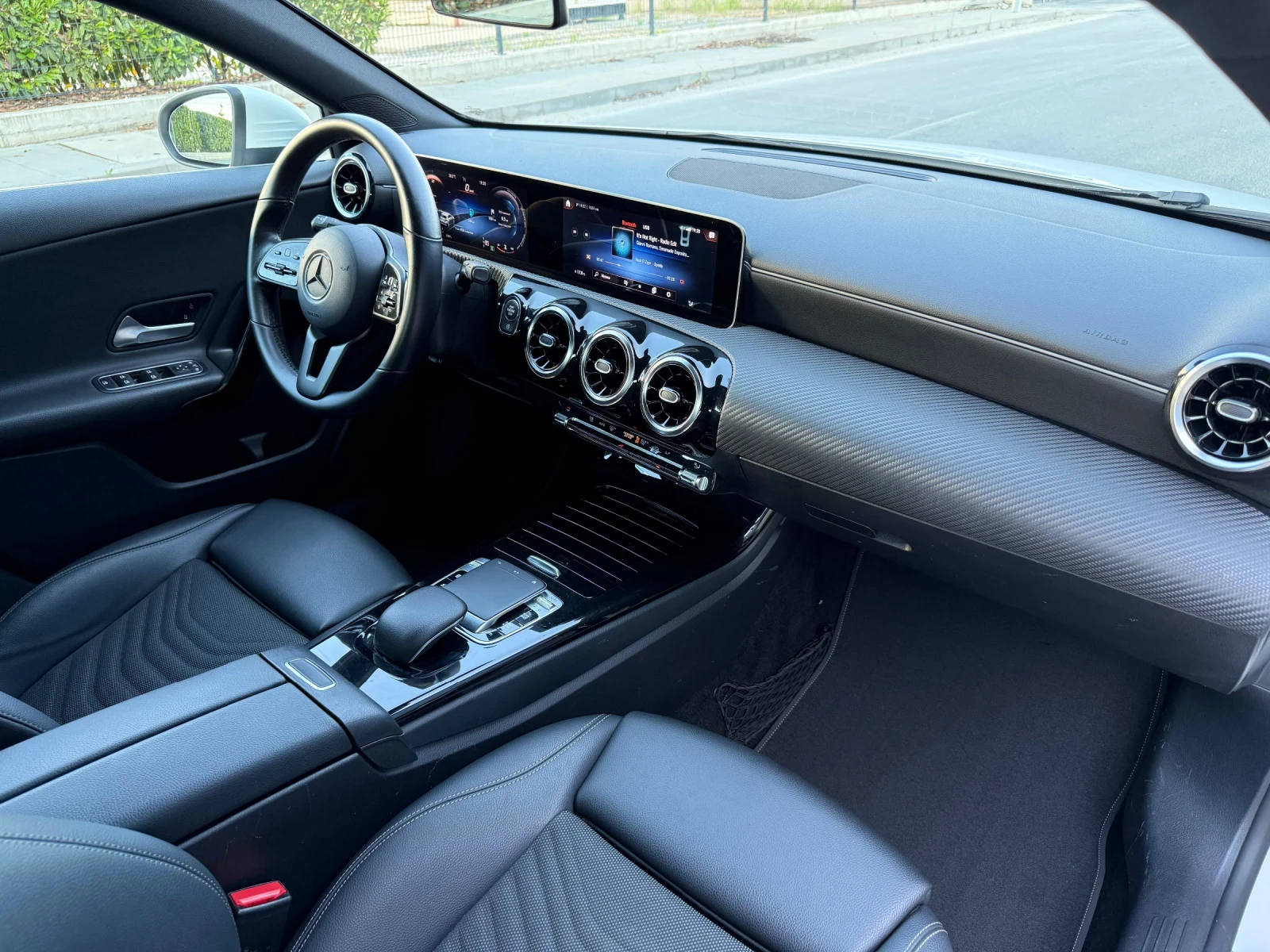 Mercedes-Benz A 180 DIGITAL-Widescreen/LED/DISTRONIC/ПЪЛ.СЕРВ.ИСТОРИЯ - изображение 9