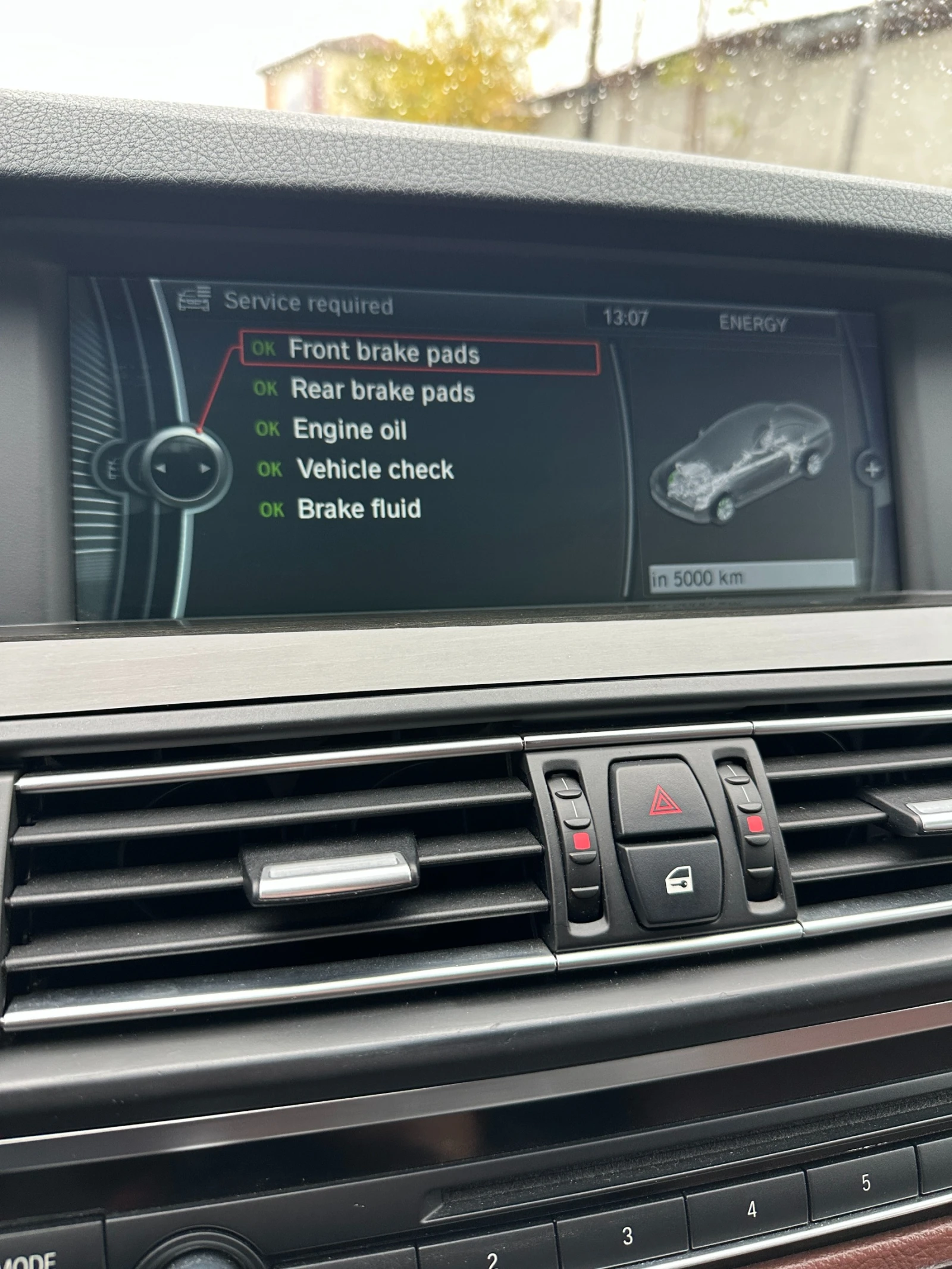 BMW 550 xi, снимка 10 - Автомобили и джипове - 53880729