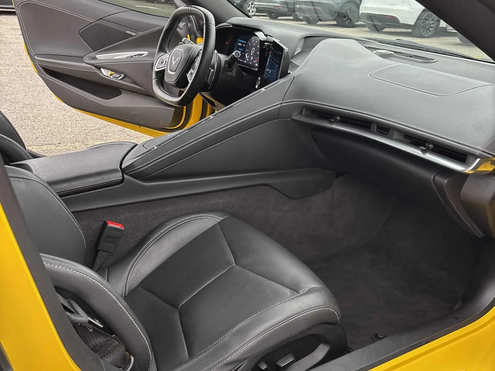 Chevrolet Corvette 1LT, снимка 13 - Автомобили и джипове - 53939473