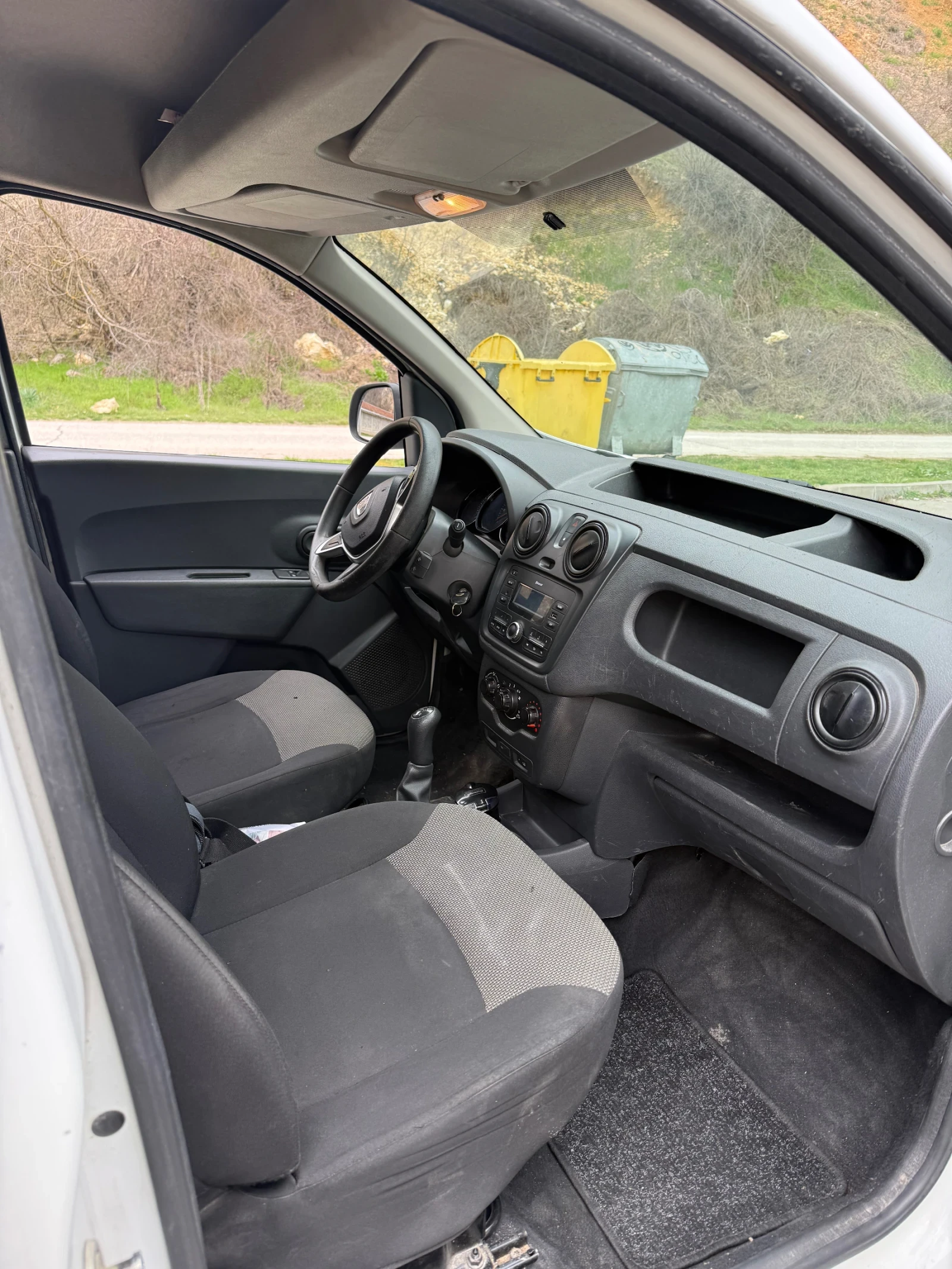 Dacia Dokker, снимка 7 - Автомобили и джипове - 53976278