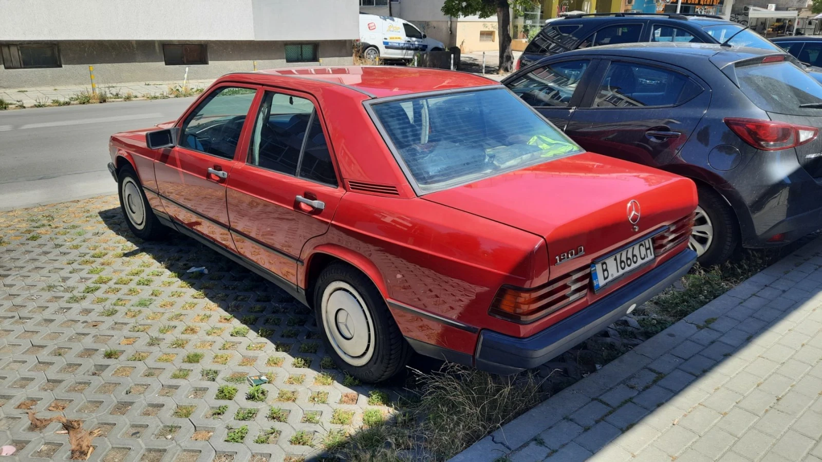 Mercedes-Benz 190, снимка 6 - Автомобили и джипове - 54365701