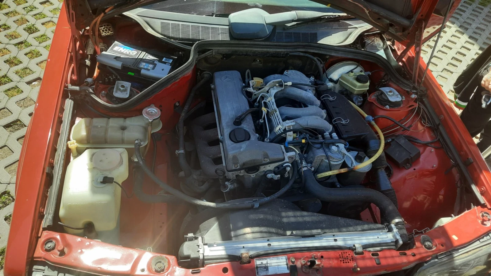 Mercedes-Benz 190, снимка 11 - Автомобили и джипове - 54365701