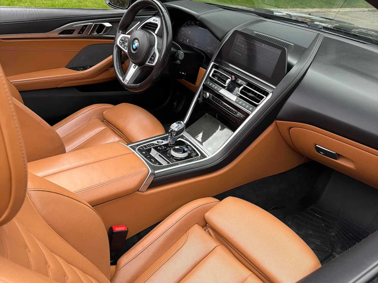 BMW 850 xDrive/360/ОБДУХВАНЕ/ДИСТРОНИК/HARMAN KARDON , снимка 13 - Автомобили и джипове - 54393574