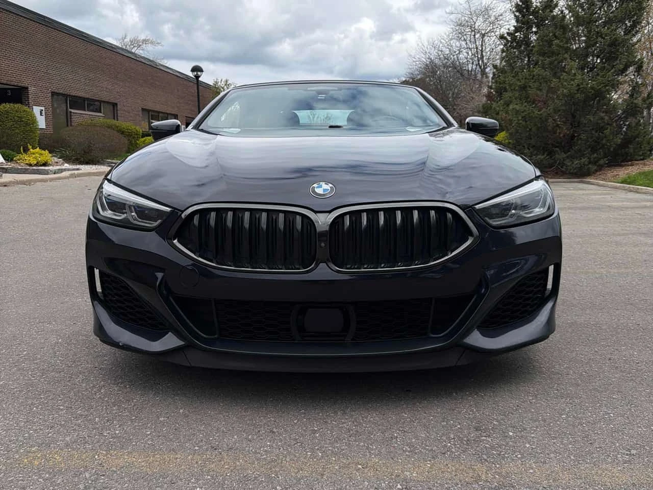 BMW 850 xDrive/360/ОБДУХВАНЕ/ДИСТРОНИК/HARMAN KARDON , снимка 2 - Автомобили и джипове - 54393574
