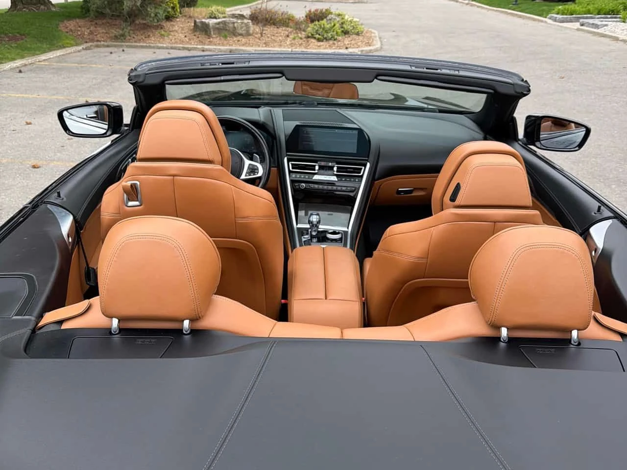 BMW 850 xDrive/360/ОБДУХВАНЕ/ДИСТРОНИК/HARMAN KARDON , снимка 12 - Автомобили и джипове - 54393574
