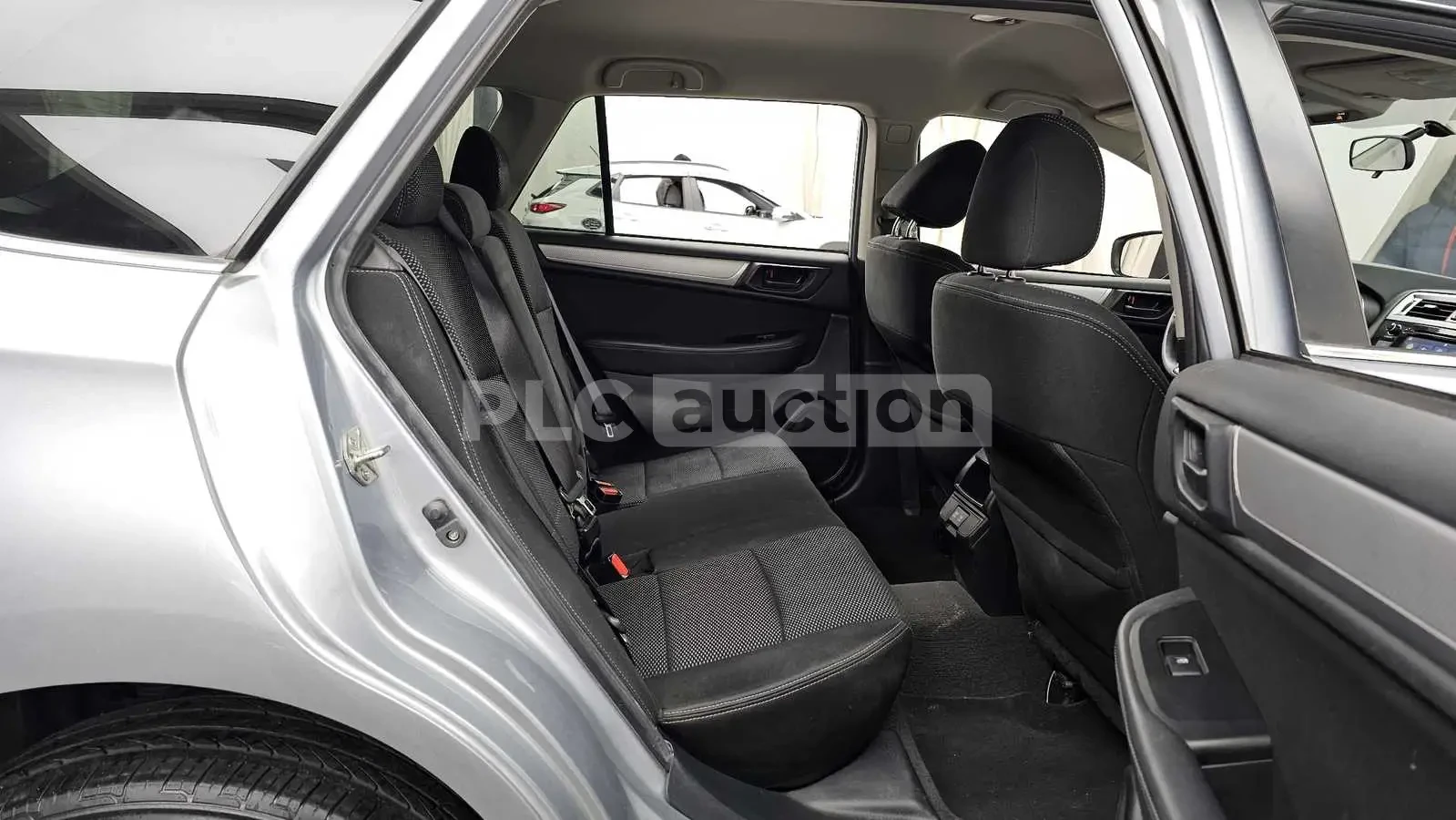 Subaru Outback 2.5 AWD| КАМЕРА| ПОДГРЕВ| ВКЛ.ТЕХНОТЕСТ, снимка 13 - Автомобили и джипове - 54822169