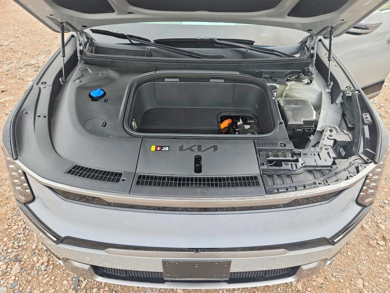 Kia EV9 Land, снимка 12 - Автомобили и джипове - 55812498