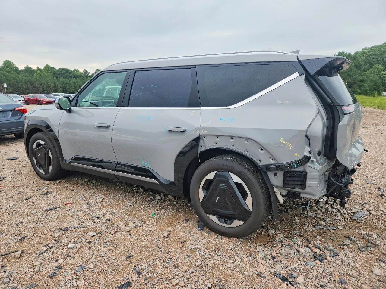 Kia EV9 Land, снимка 2 - Автомобили и джипове - 55812498